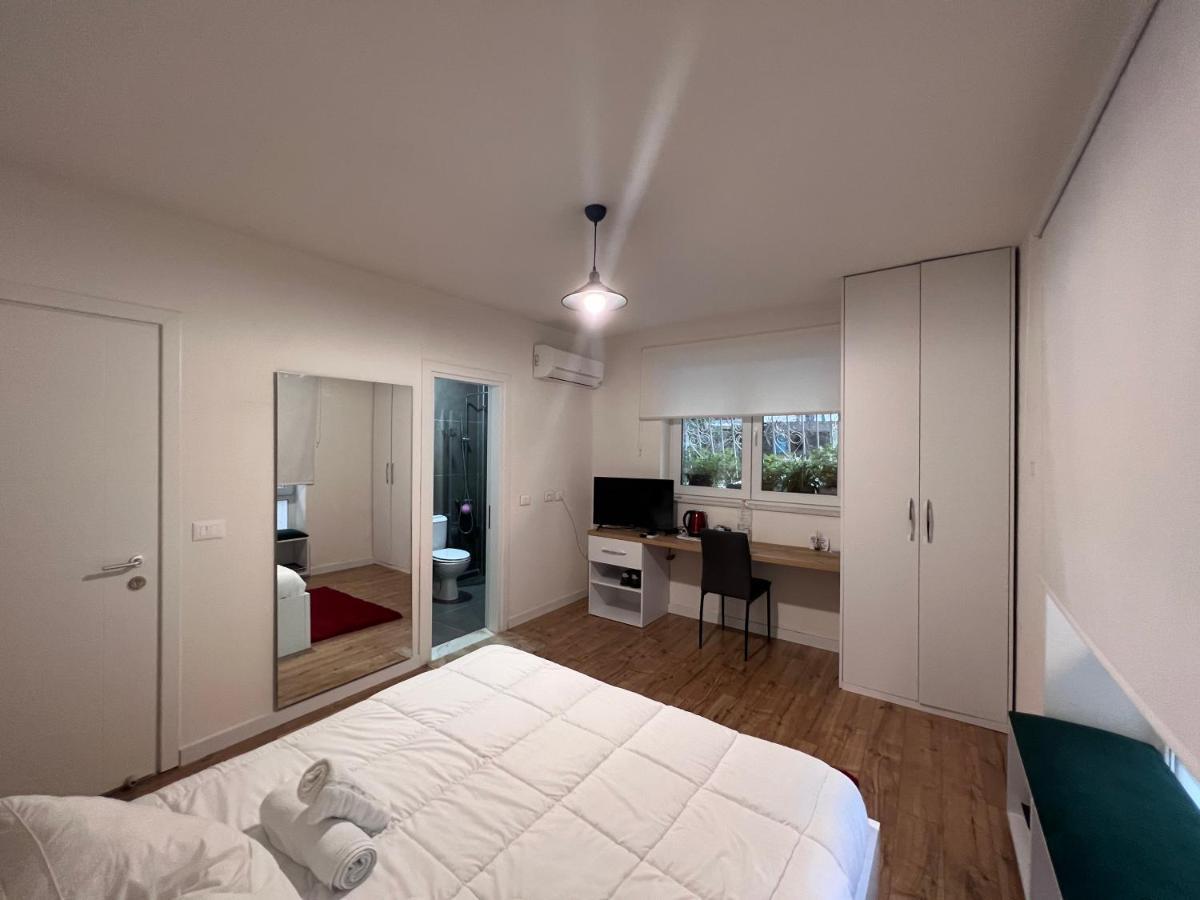 Grand Park & Bllok Area Rooms Tirana Zewnętrze zdjęcie